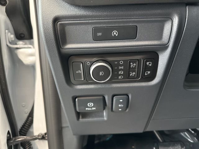 New 2025 Oxford White Ford Tremor® image 22