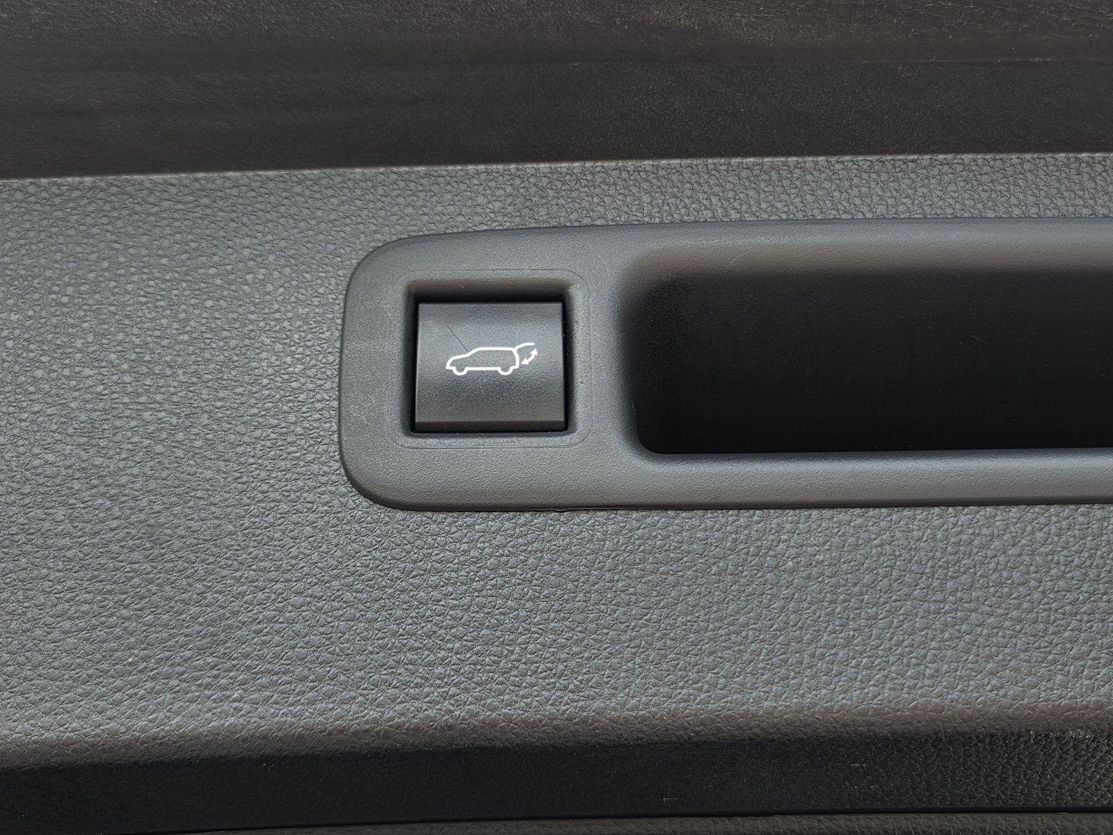 Used 2021 Midnight Black Metallic Toyota XLE image 30