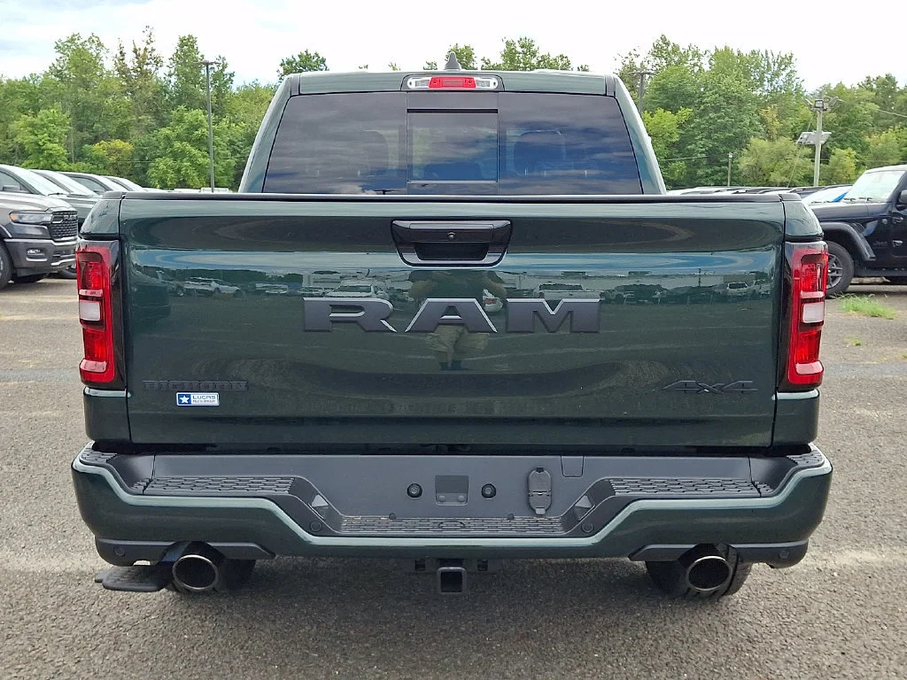 New 2027 Serrano-Green Metallic Exterior Paint RAM Big Horn image 7