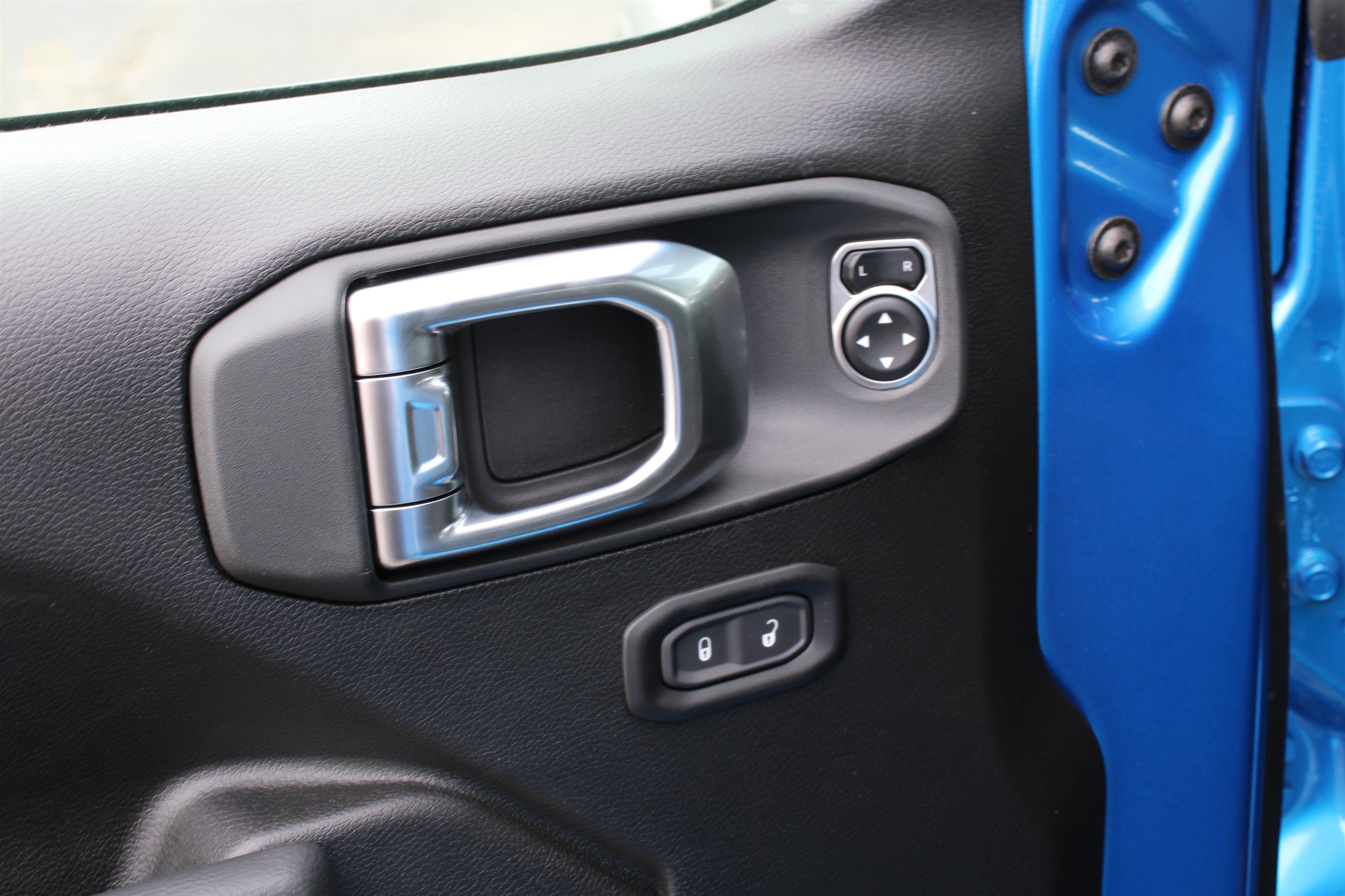 New 2026 Hydro Blue Pearl-Coat Exterior Paint Jeep Willys image 7