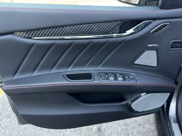2024 Maserati Quattroporte Modena Ultima - Photo 24