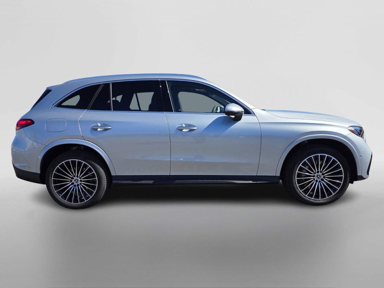 2025 Mercedes-Benz GLC Base - Photo 6