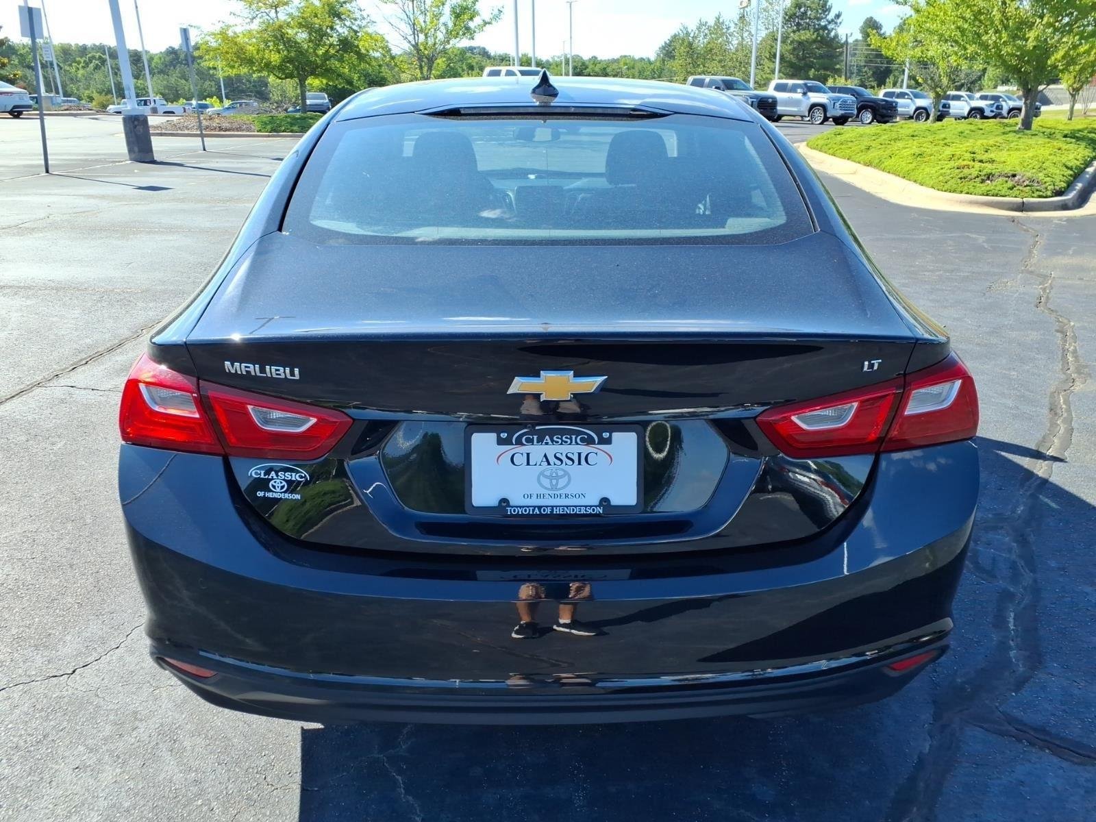 Used 2025 Mosaic Black Metallic Chevrolet LT image 10