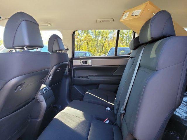 New 2026 Phantom Black Hyundai SE image 11