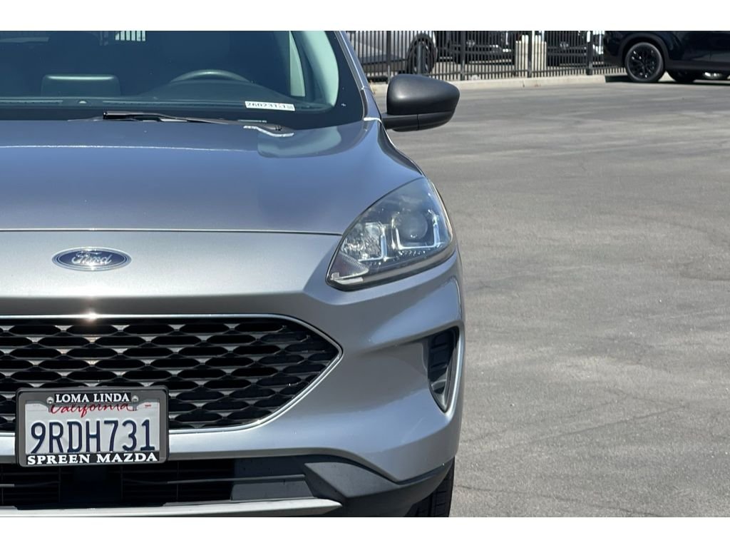 Used 2022 ICONIC SILVER Ford SE image 48