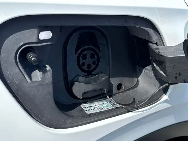 Certified Used 2023 Pure White Volkswagen Pro image 19