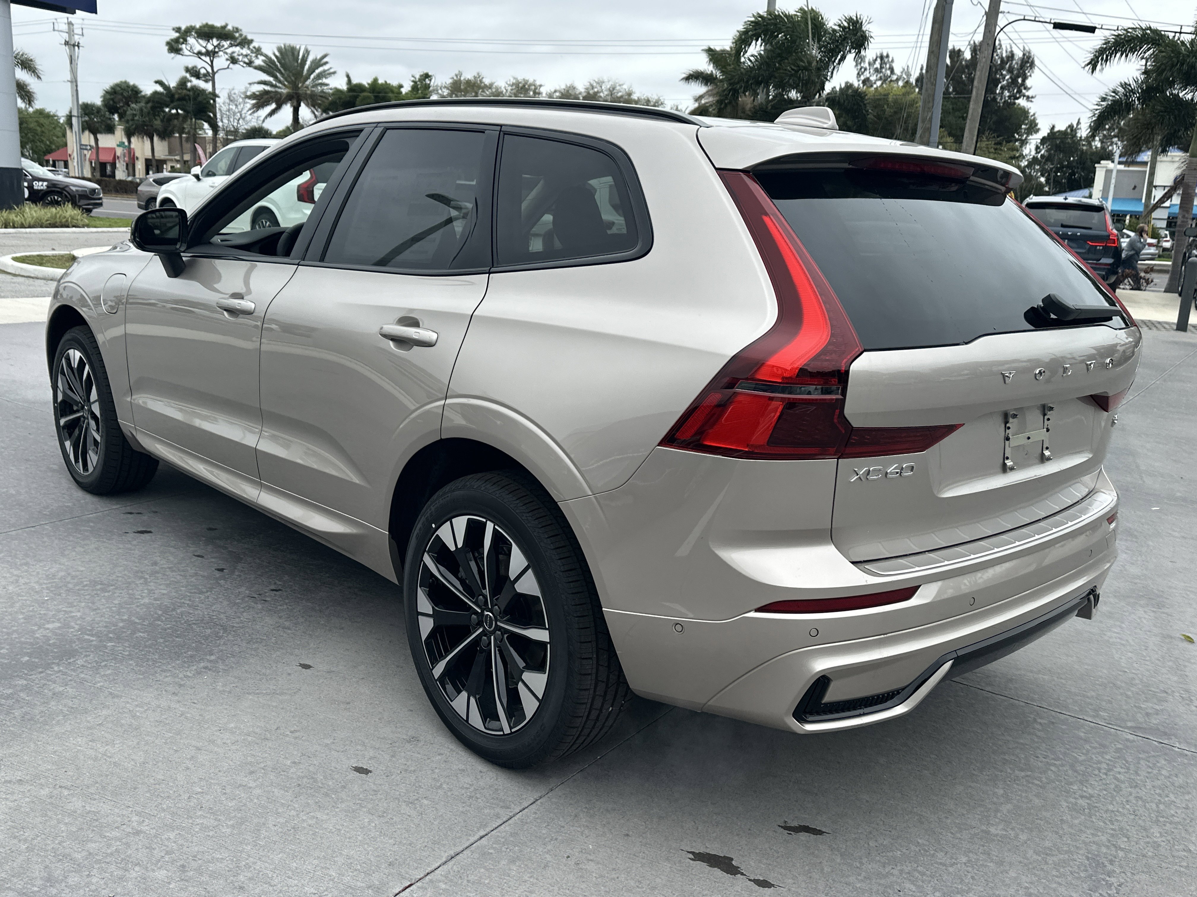 2026 Volvo XC90 Core - Photo 9
