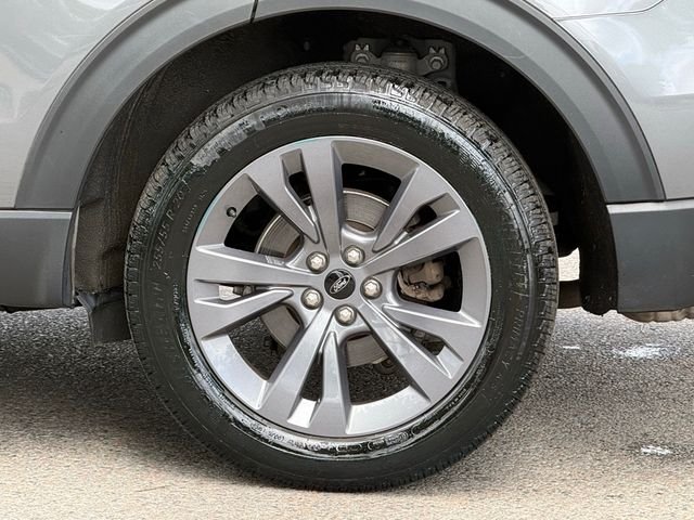 Used 2023 Gray Ford XLT image 11