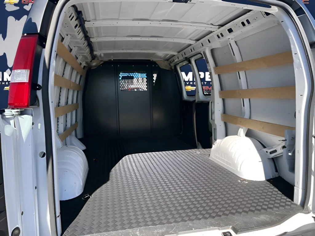 Used 2023 Summit White GMC Work Van image 13
