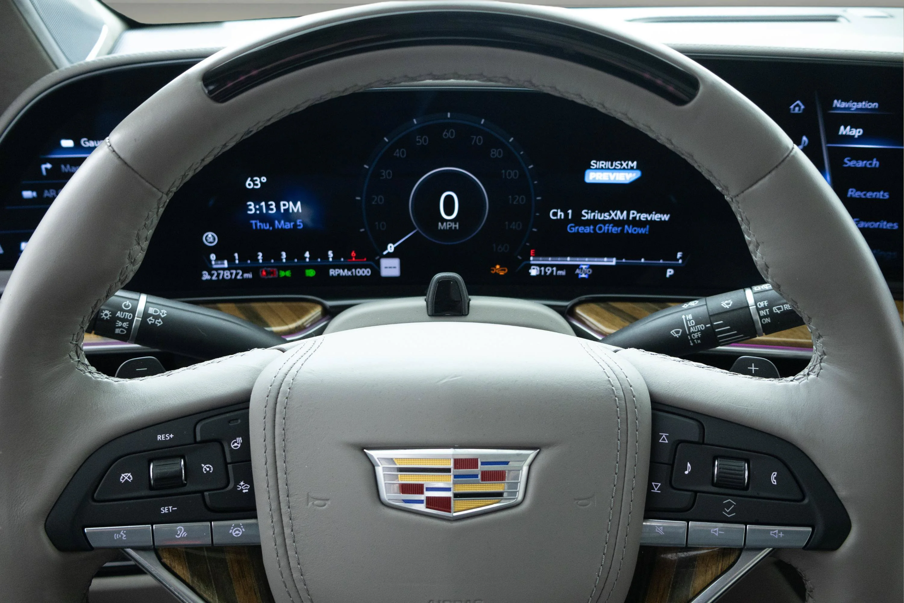 Used 2024 Crystal White Tricoat Cadillac 4WD Sport Platinum image 19