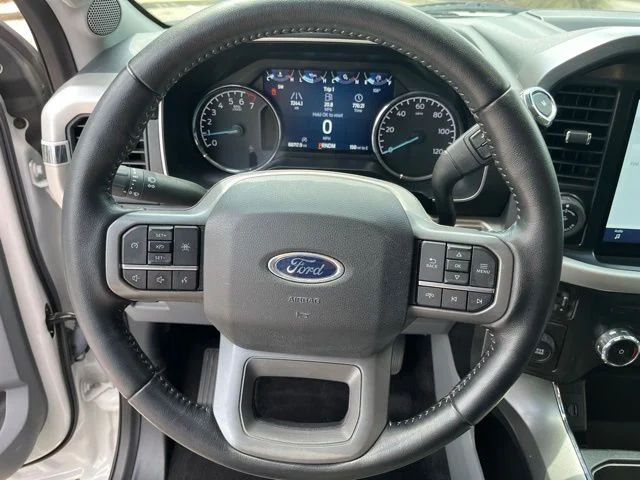 Used 2022 White Ford XLT image 18