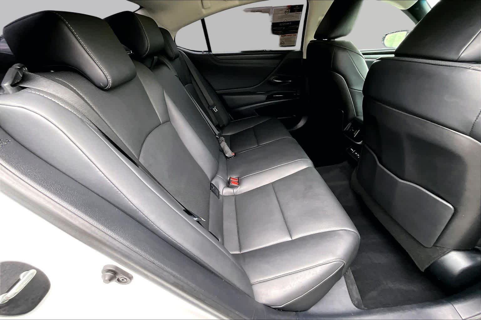Used 2024 Eminent White Pearl Lexus  image 21