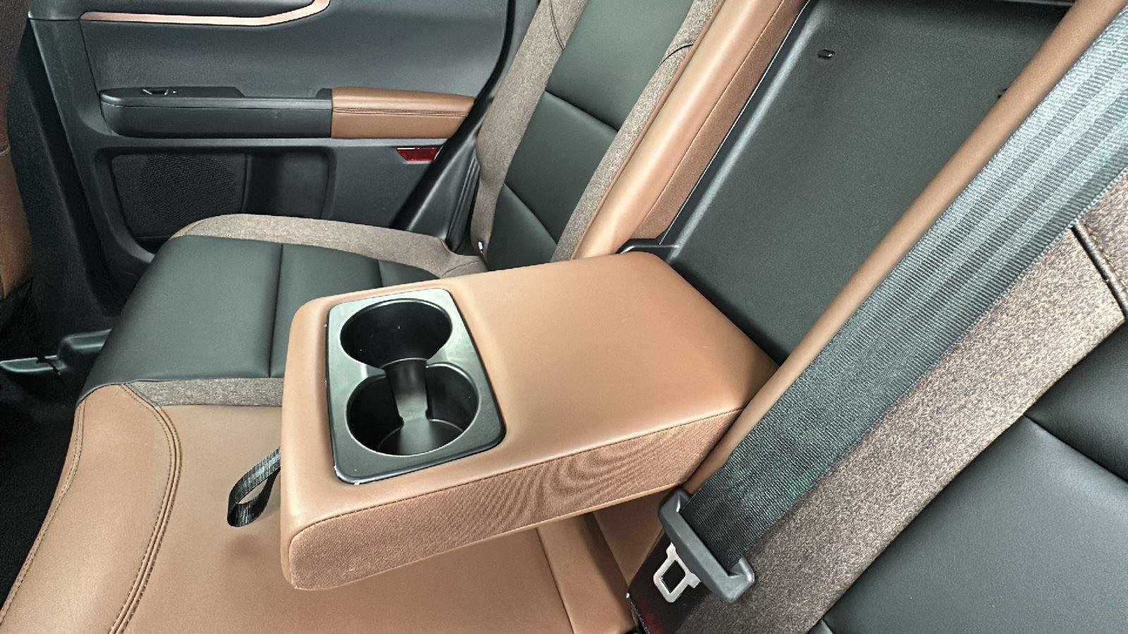 Used 2025 Oxford White Ford Outer Banks image 27