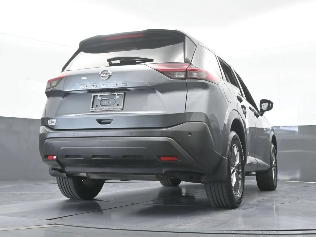 Used 2021 Gray Nissan S image 52