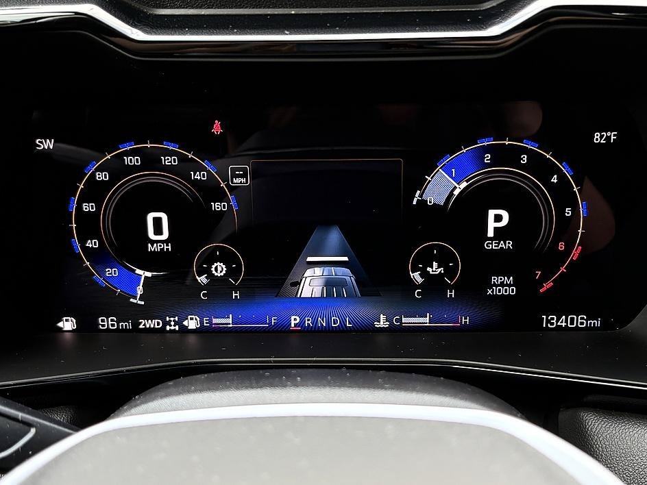 Used 2025 Summit White Chevrolet 4WD LT image 19