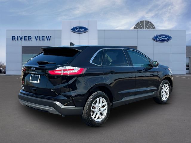 Used 2024 Agate Black Metallic Ford SEL image 5
