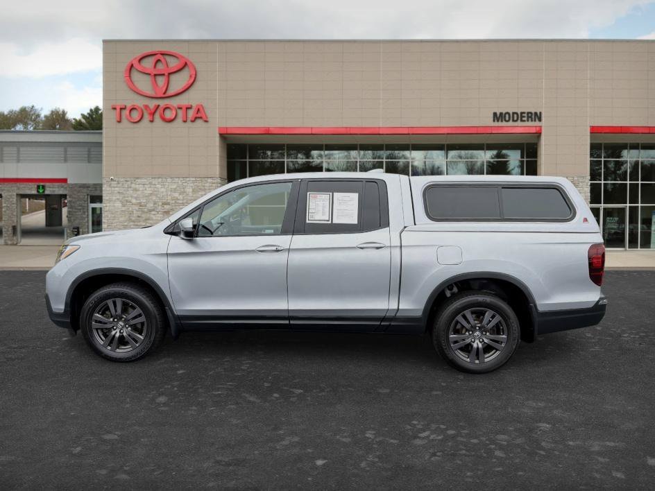 Used 2019 Lunar Silver Metallic Honda Sport image 7