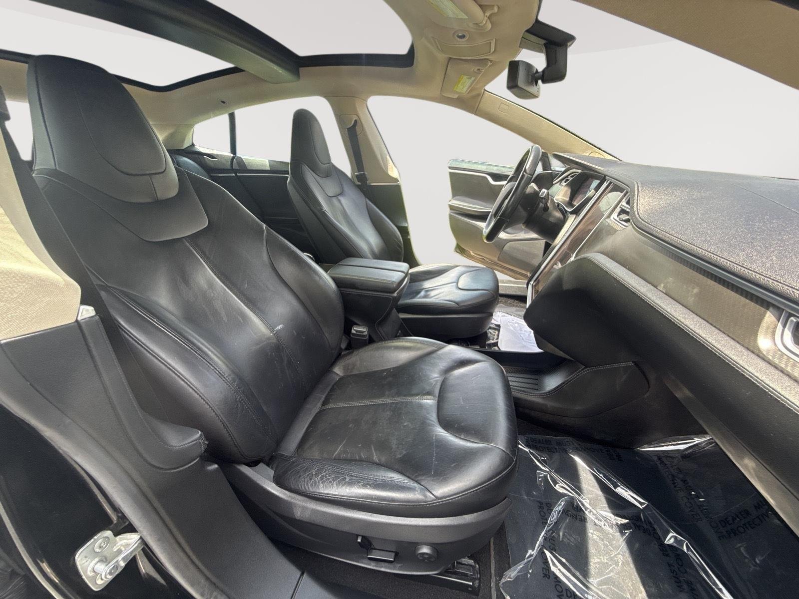Used 2014 Black Tesla 85 image 21