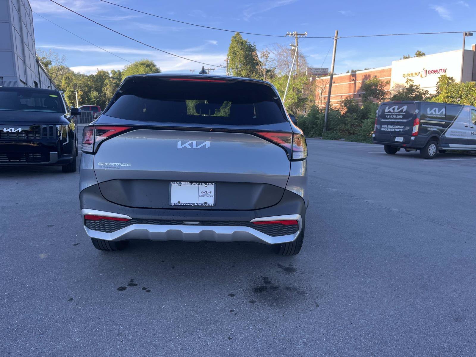Used 2024 Everlasting Silver Kia EX image 4