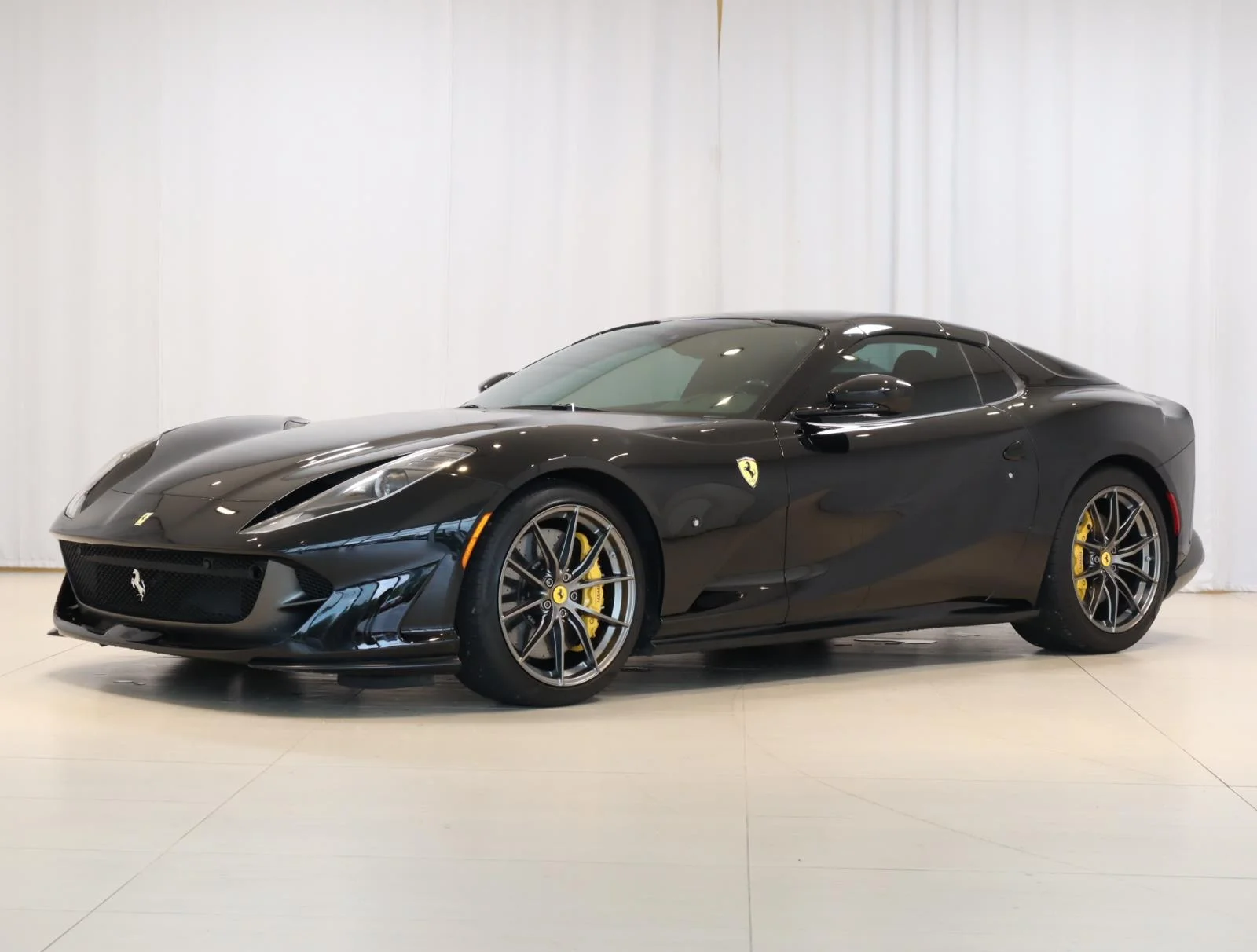 Used 2021 Nero Ferrari Convertible image 44