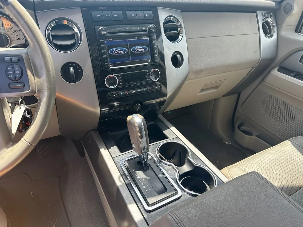 Used 2013 Gray Ford Limited image 34