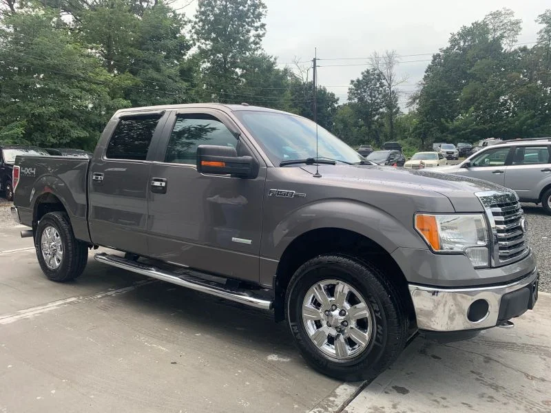 Used 2011 Gray Ford XLT Pickup 4D 5 1/2 ft image 19