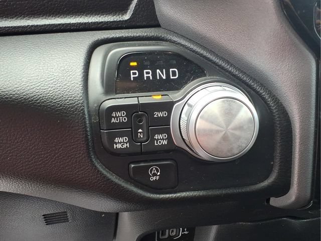 Used 2025  Ram Laramie image 9