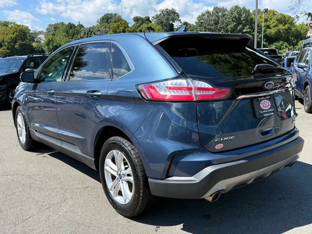 Used 2019 Blue Metallic Ford SEL image 10