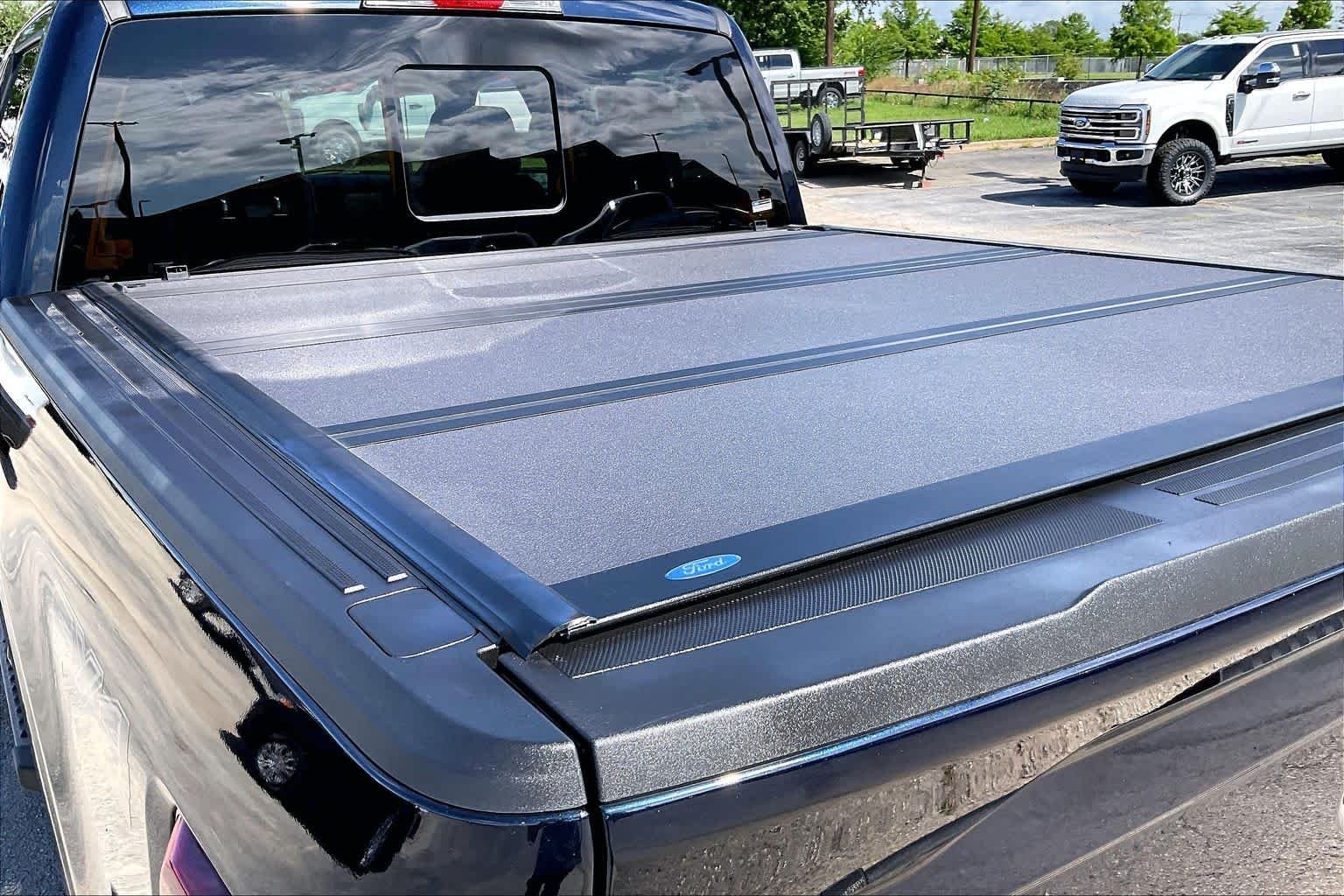 Used 2025 Antimatter Blue Metallic Ford XLT image 10