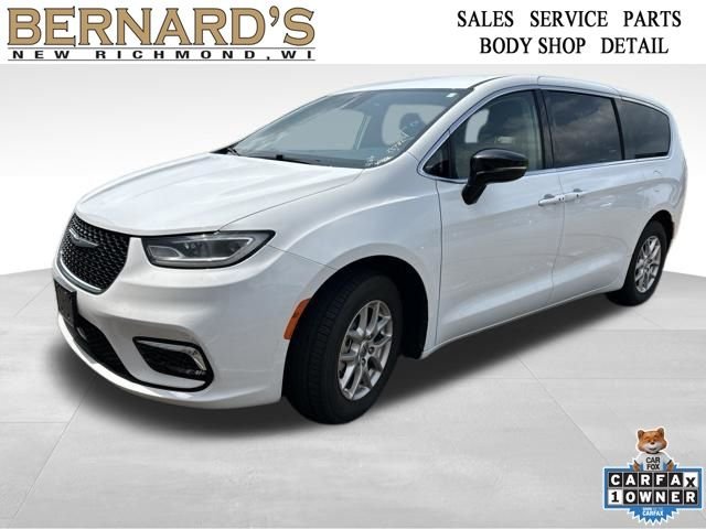 Used 2024 White Chrysler Touring L image 1
