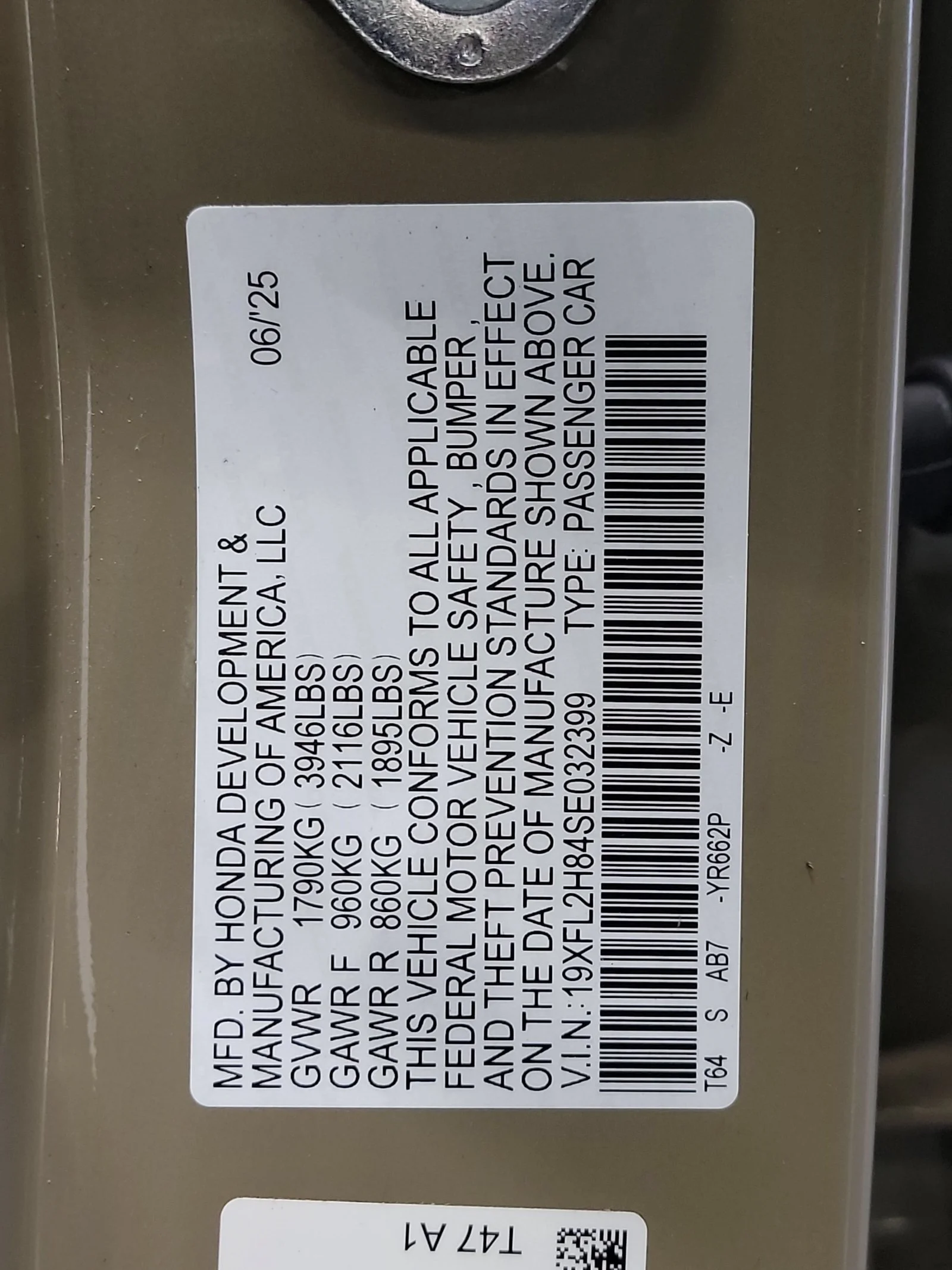 Certified Used 2025 Sand Dune Pearl Honda Sport image 32