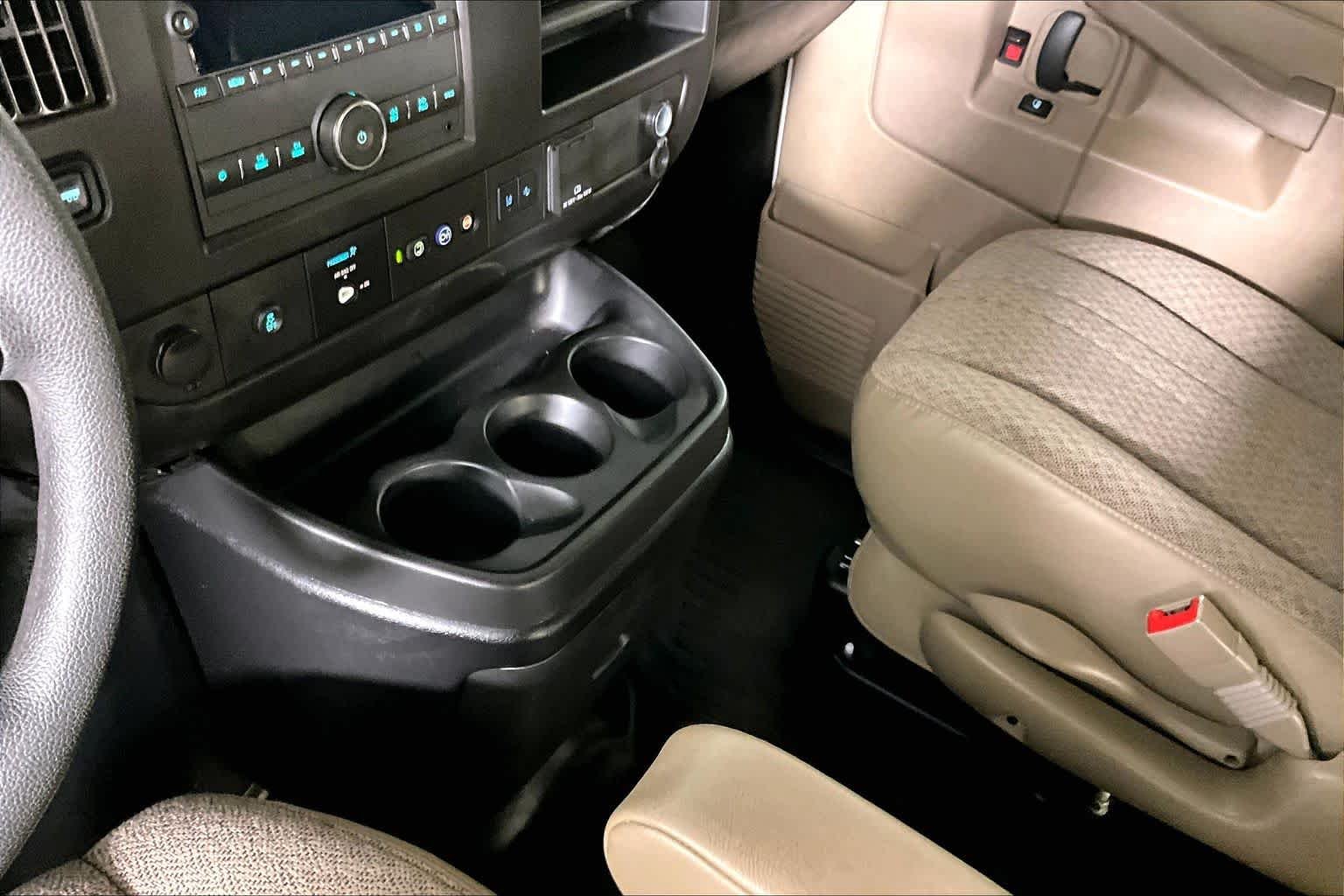Used 2024 Summit White GMC Work Van image 15