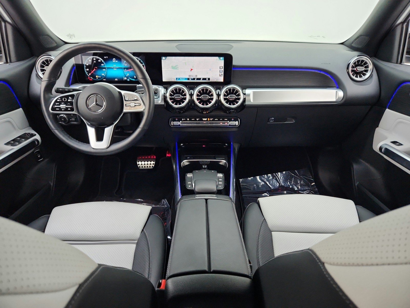 Certified Used 2022 Polar White Mercedes-Benz GLB 250 image 17