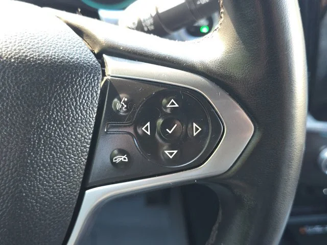 Used 2023 White Chevrolet LT image 40