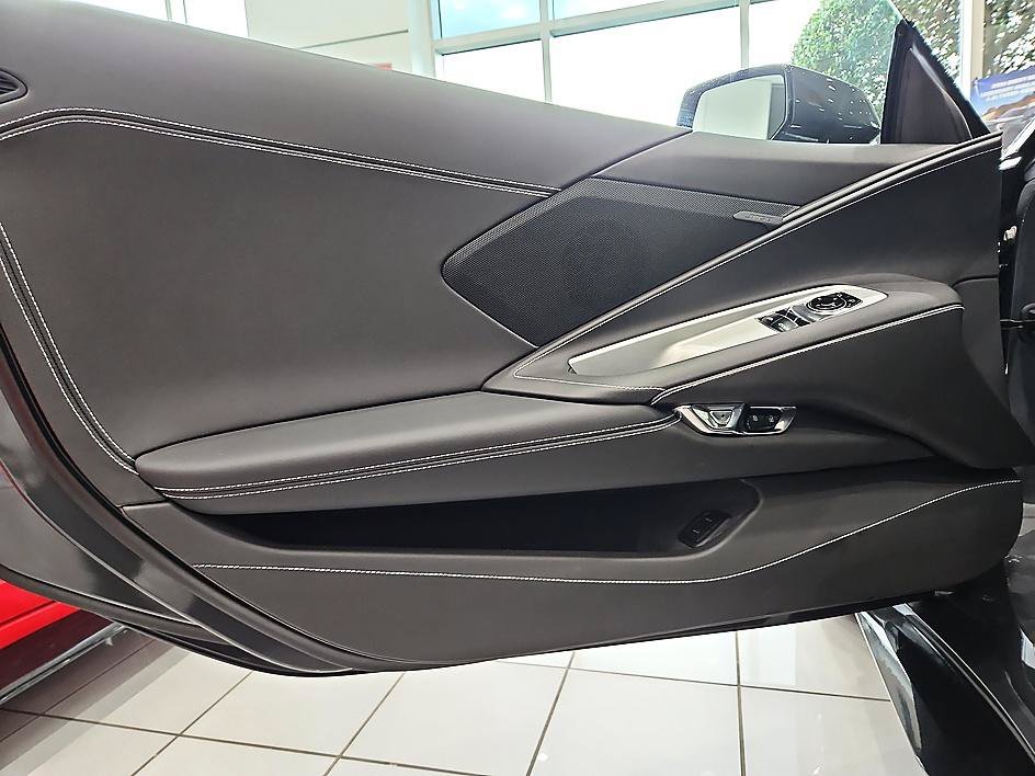2027 Chevrolet Corvette 1LZ - Photo 12