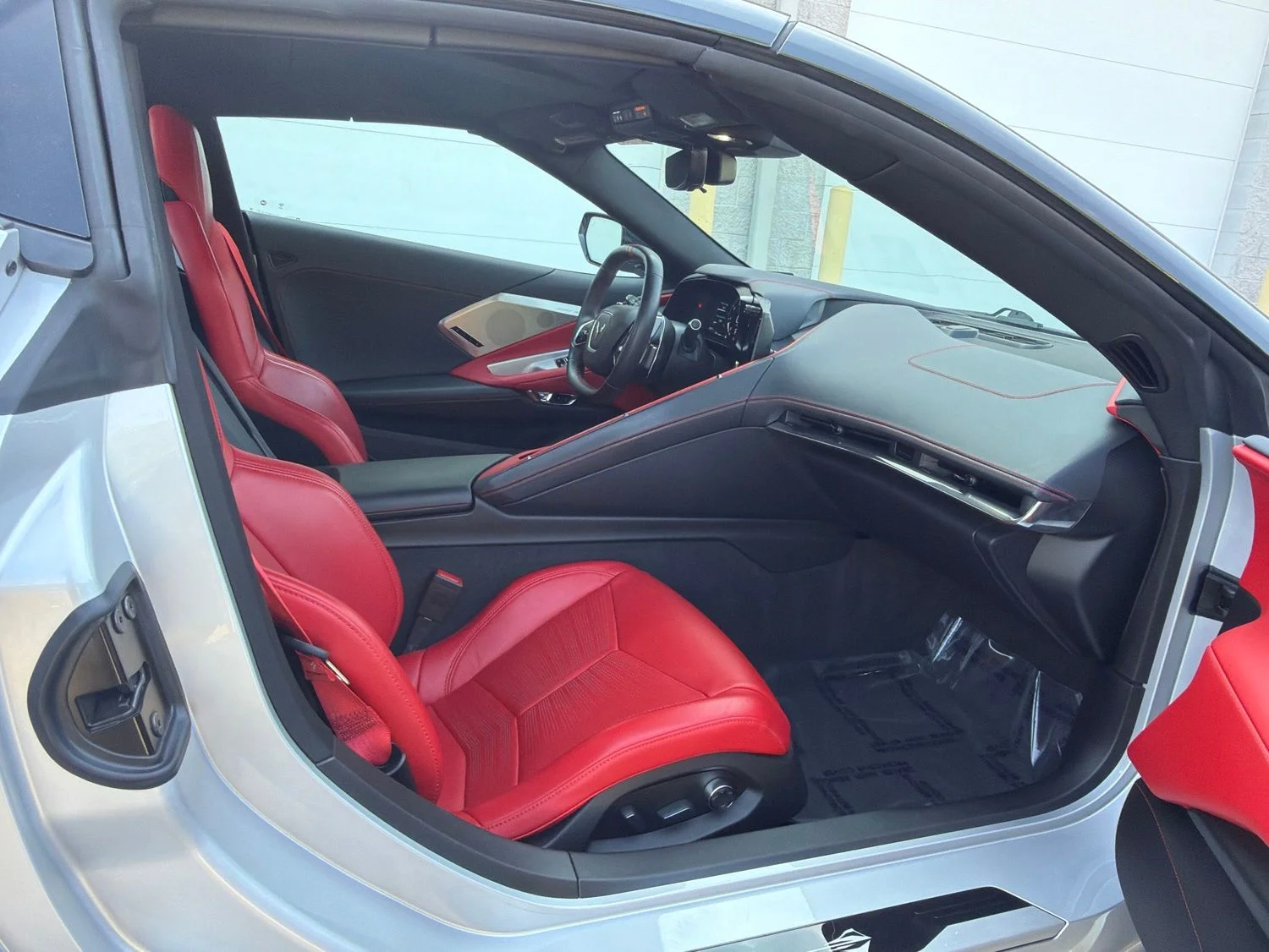 Used 2020 Silver Chevrolet Stingray image 27