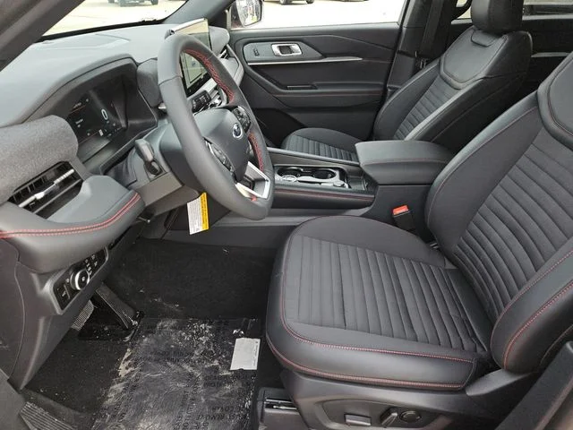 New 2026 Rapid Red Metallic Tinted Clearcoat Ford ST-Line image 24