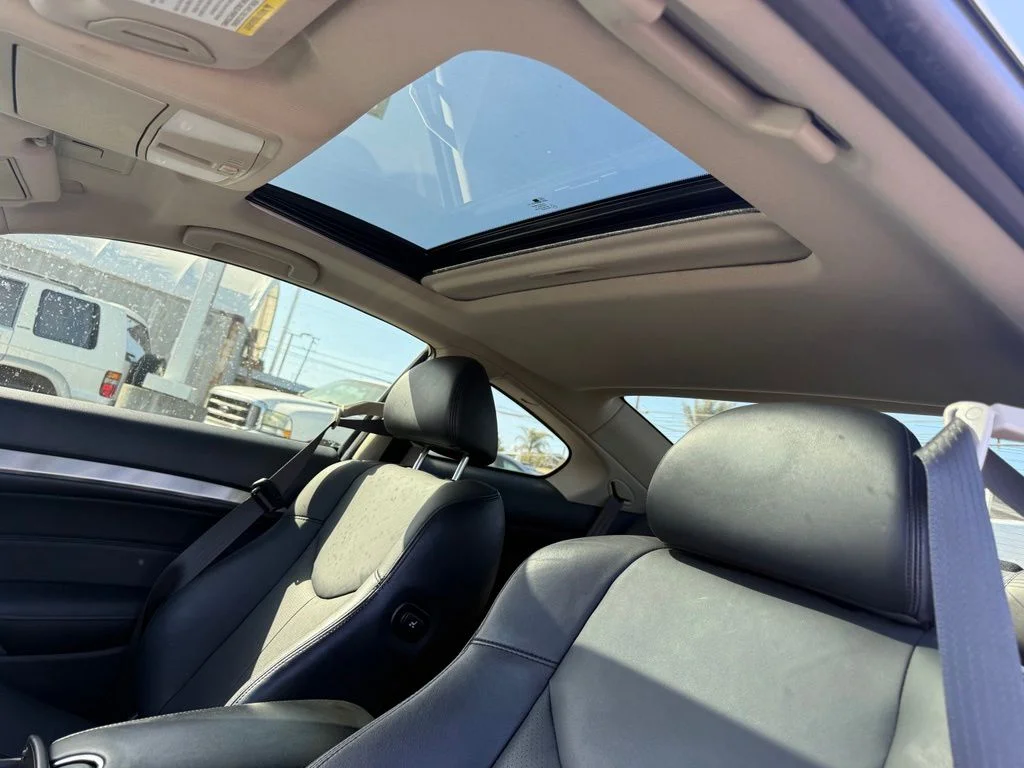 Used 2015 White INFINITI Journey image 5