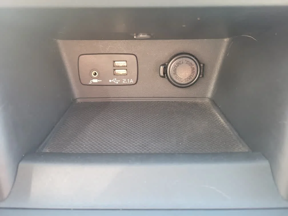 Used 2021 Crystal White Pearl Subaru  image 13