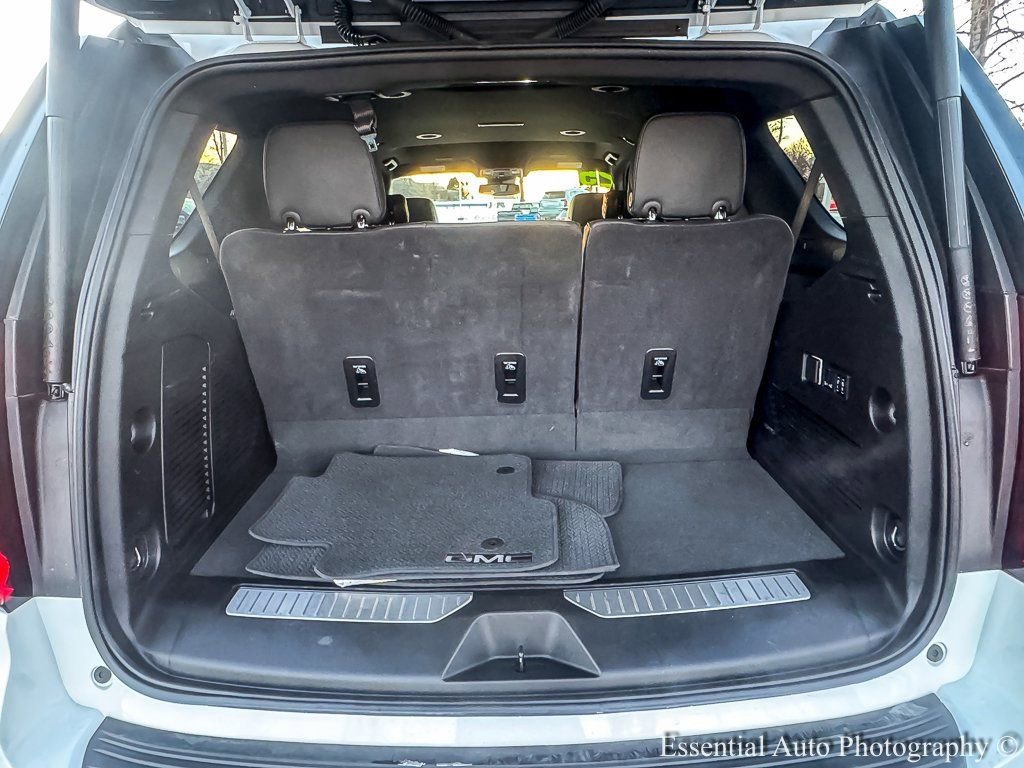 2025 GMC YUKON - Image 34