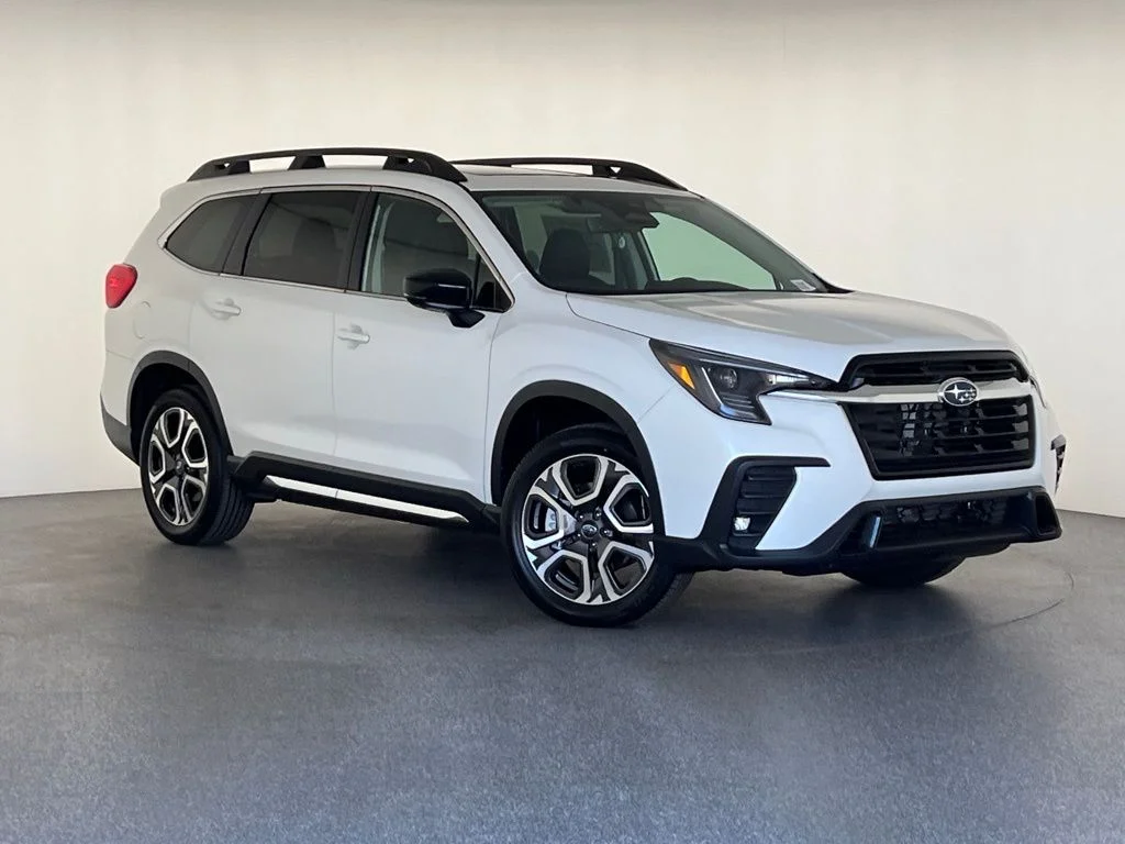 New 2026 CRYSTAL WHITE PEARL Subaru Limited 7-Passenger image 41