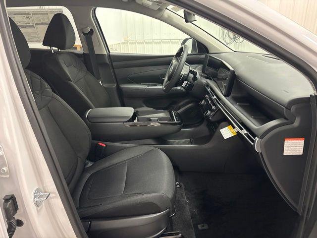 New 2026 White Hyundai SEL AWD image 32