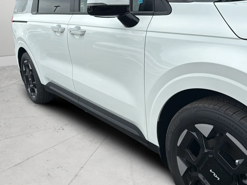 New 2026 Snow White Pearl Kia EX image 26