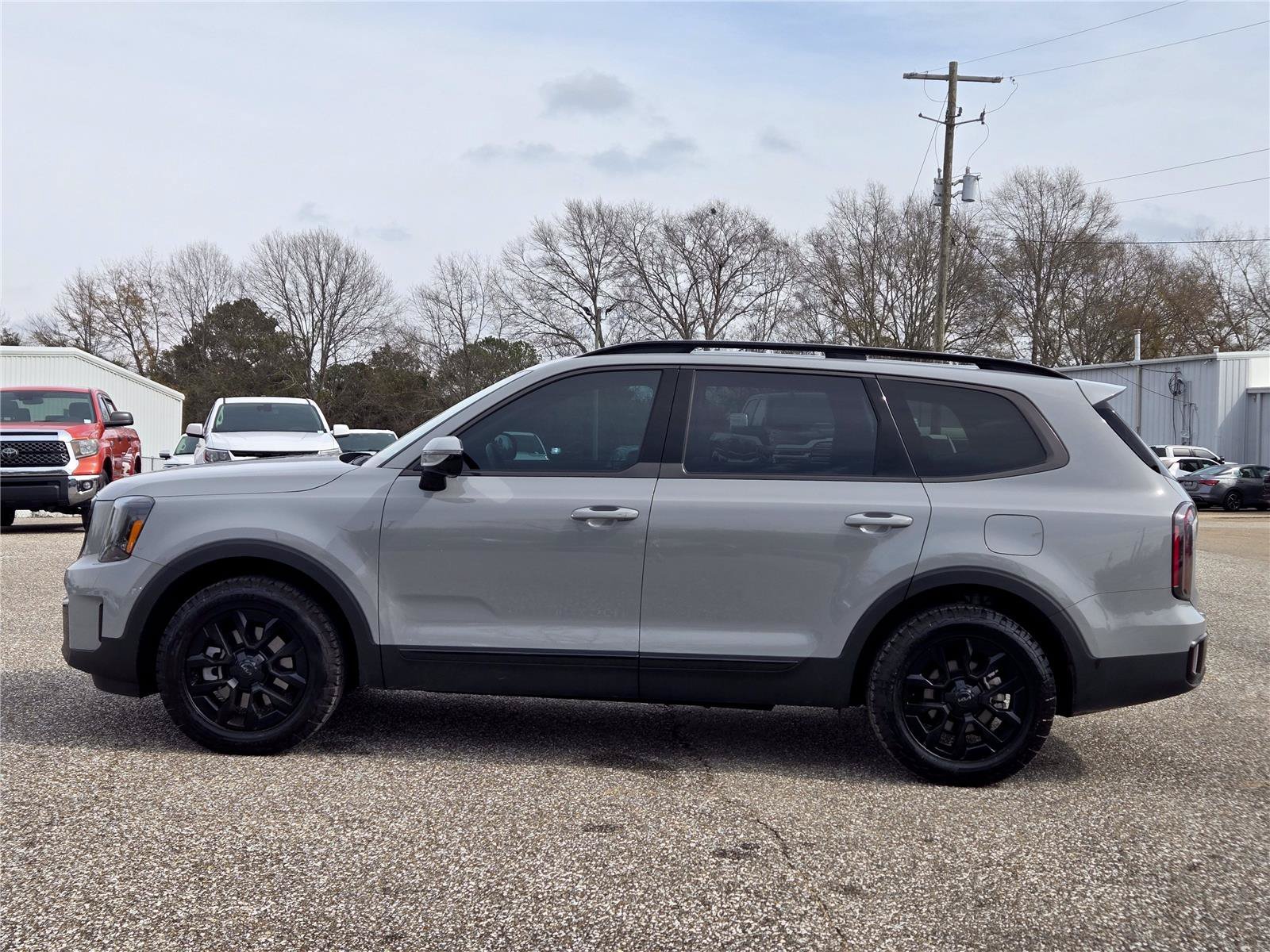 Used 2025 Wolf Gray Kia SX-Prestige X-Pro image 11