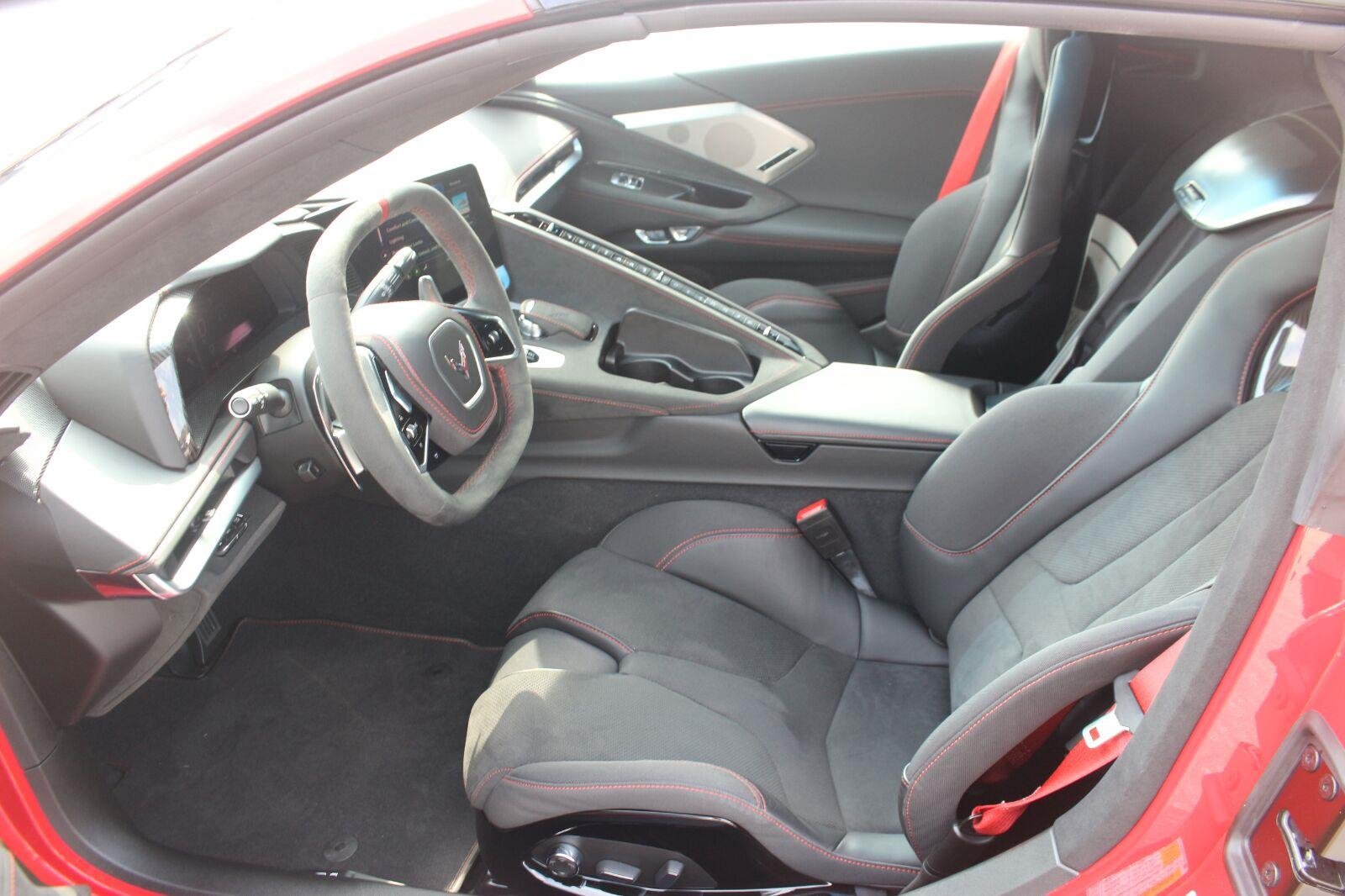 Used 2022 TORCH RED Chevrolet 3LT image 17