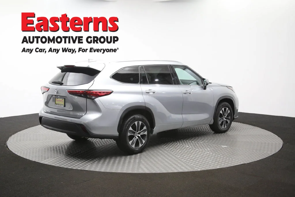 Used 2021 Silver Toyota XLE image 48