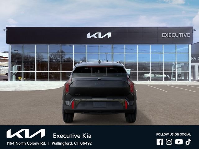 New 2027 Interstellar Gray Kia Wind image 5