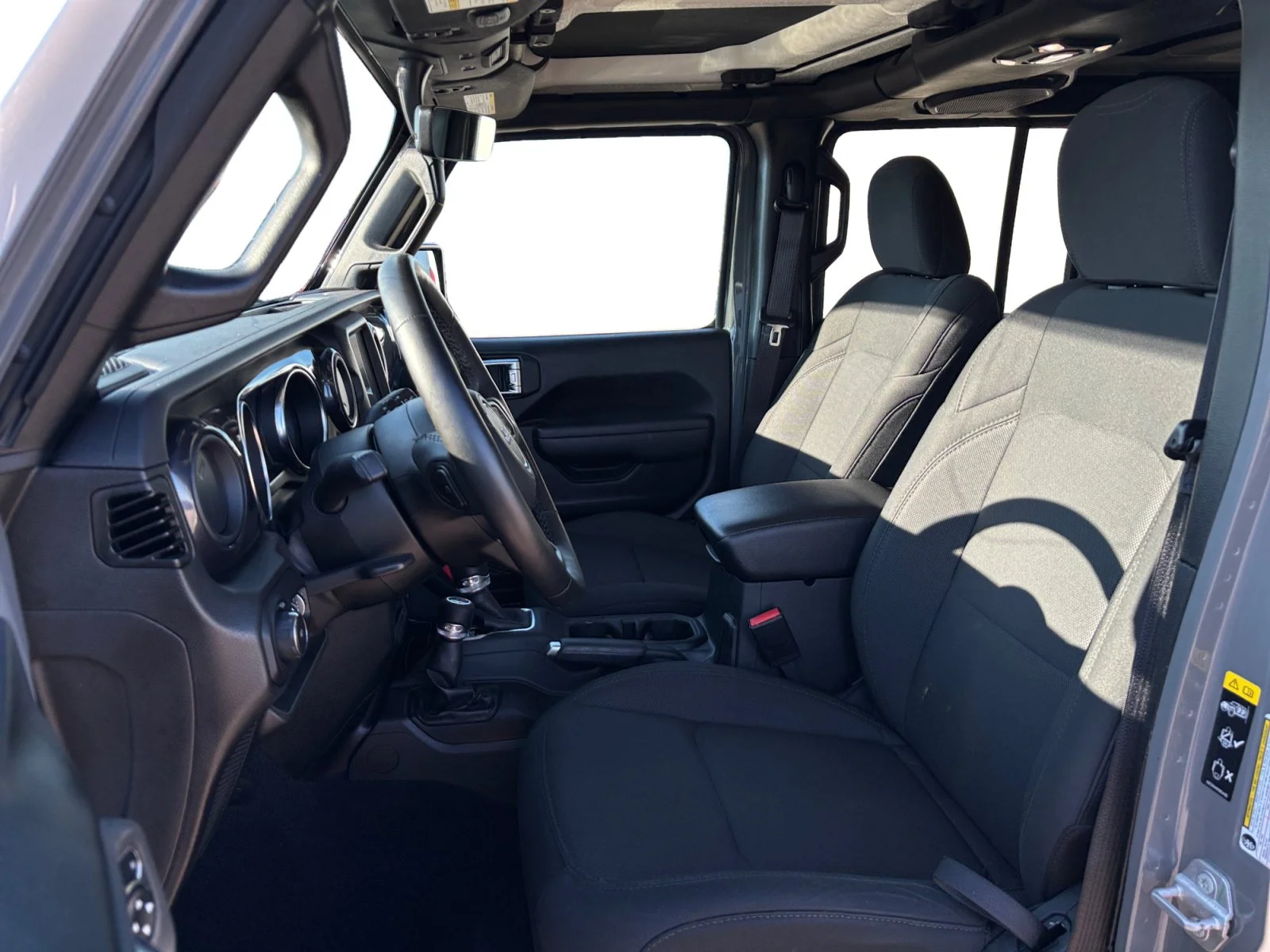 Used 2022 Gray Jeep Unlimited Sport Altitude image 10