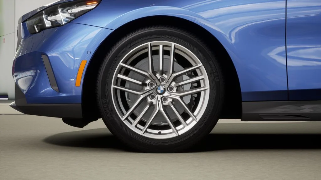 2025 BMW 5 Series 530i - Photo 36