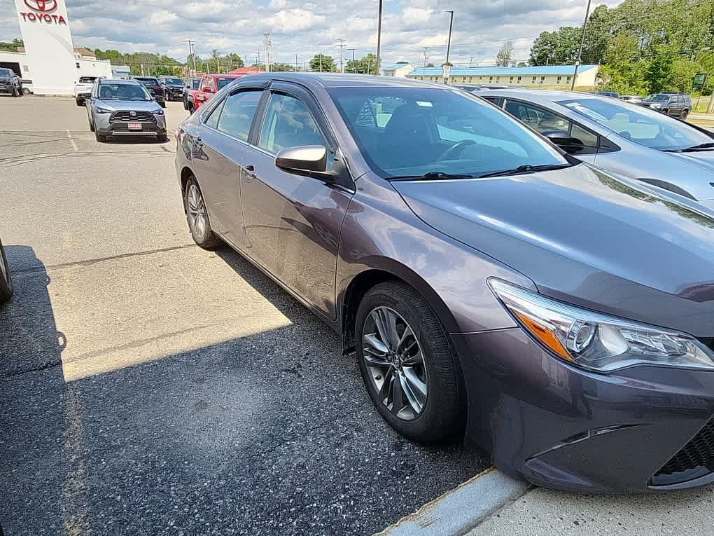 Used 2016 Predawn Gray Mica Toyota SE image 2